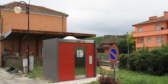 TCAB - toaletă automată cu auto-curățare pentru exterior